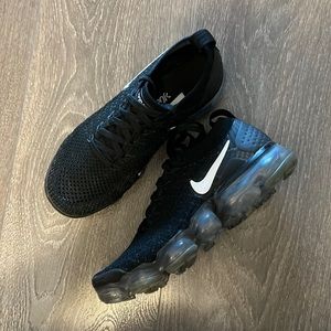 Nike vapor max black women